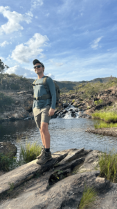 calça trekking e camiseta ion solo